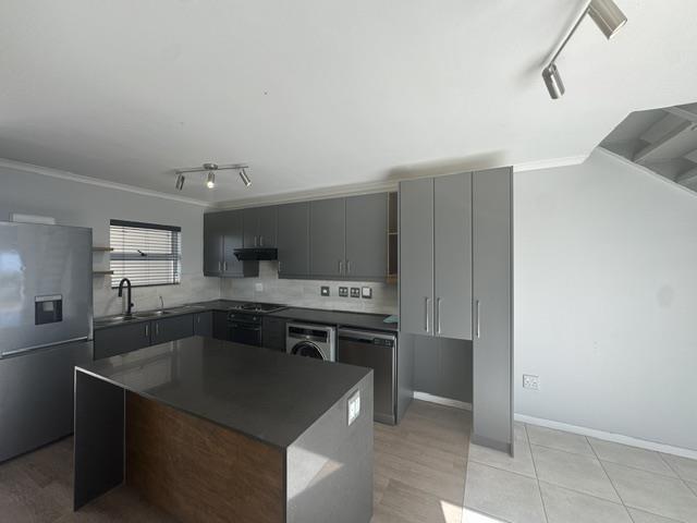 To Let 1 Bedroom Property for Rent in Royal Ascot Western Cape